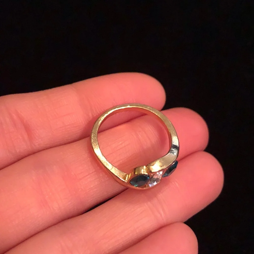 Gold Tone Green and White Faux Gemstone Ring